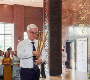 Lãnh đạo Thành phố Hồ Chí Minh dâng hương Chủ tịch Tôn Đức Thắng