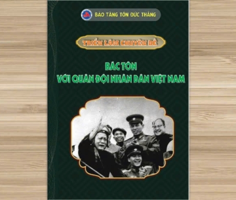 Triển lãm chuyên đề "Bác Tôn với Quân đội Nhân dân Việt Nam"